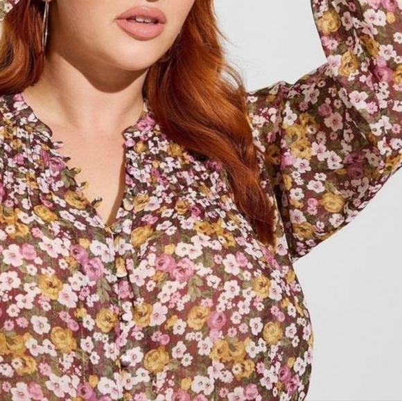 0X - TORRID • Crinkle Chiffon Smocked Blouson Sleeve Blouse - Picture 3 of 5